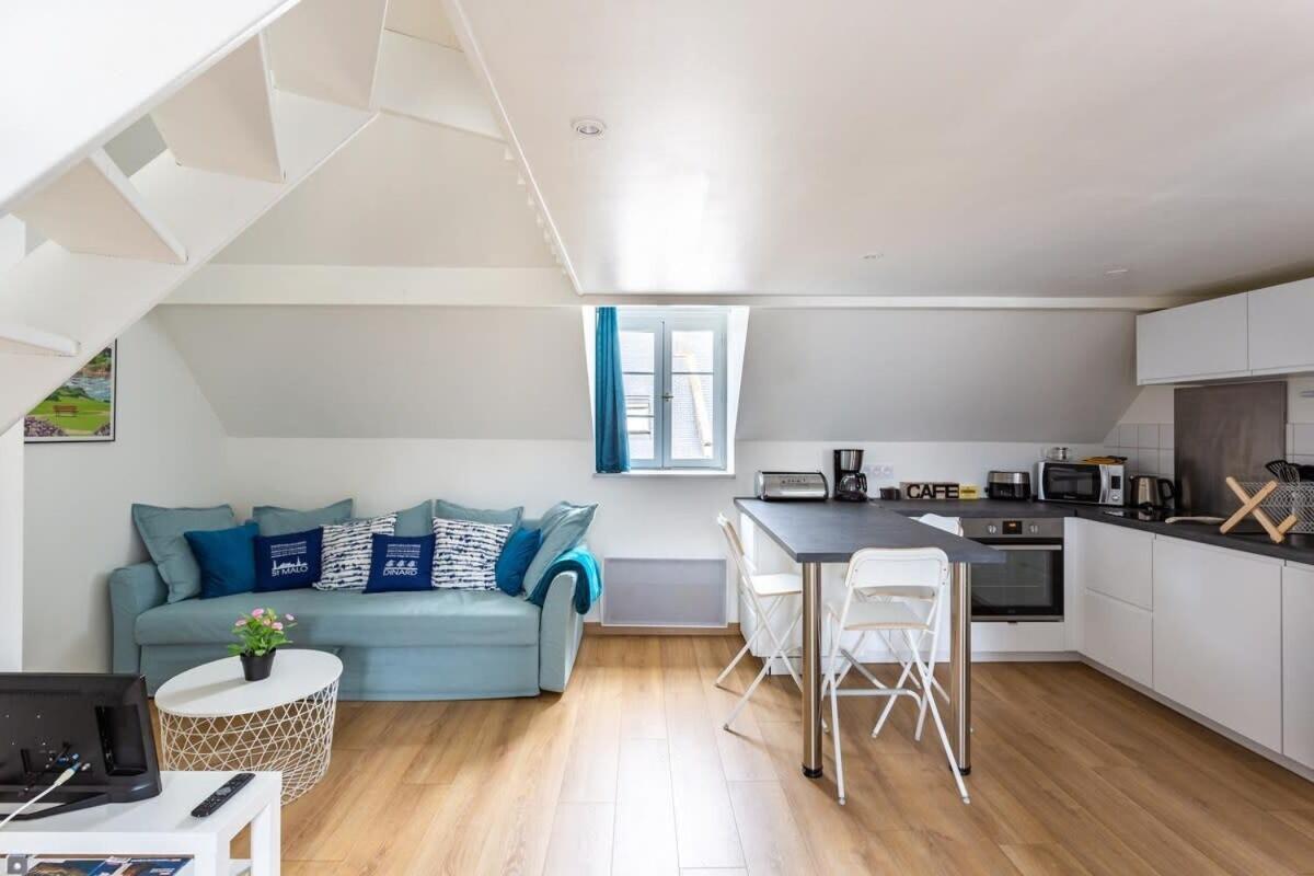 Le Petit Pastel - Joli Duplex - Proche De La Plage Apartment Saint-Malo Bagian luar foto